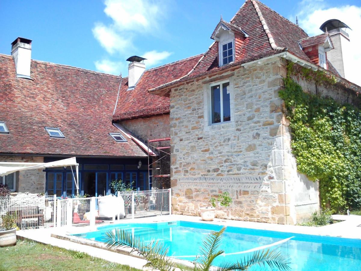 Gite de 6 à 14 pers avec Piscine-Jacuzzi- Salle des fêtes Bastanes Exterior foto